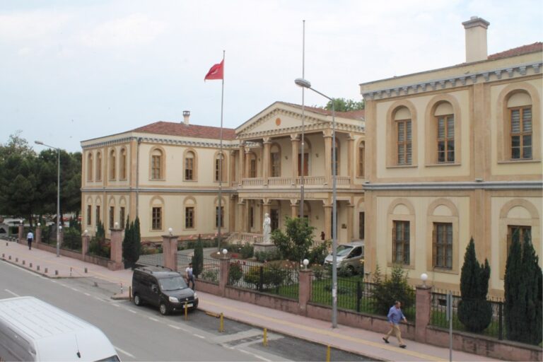 İdare Hukuku Nazlı Yaren Kazancıoğlu
